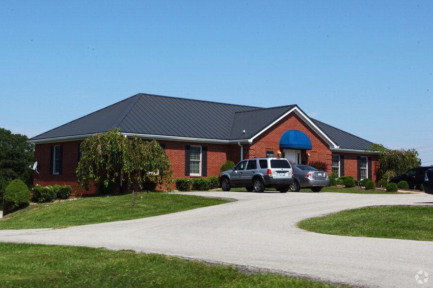 Primary Photo Of 6287 Taylorsville Rd, Fisherville Office For Lease