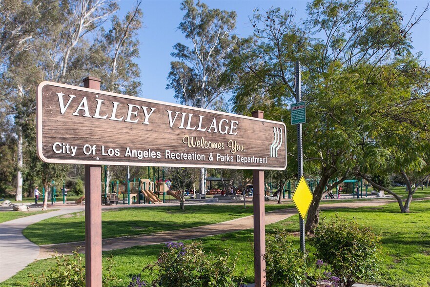 More Photos Of 5438-5440 Colfax Ave, Valley Village Apartments For Sale