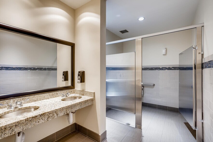 More Photos Of 155 S Madison St, Denver Medical For Sale