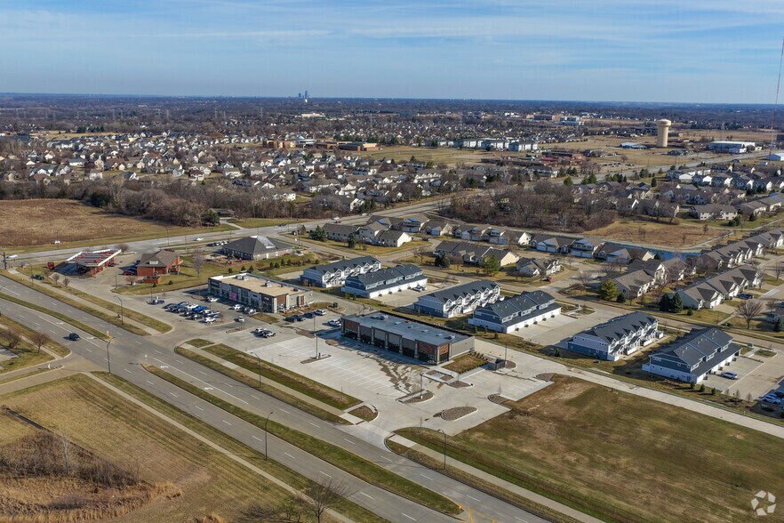More Photos Of 10200 NW 62nd Ave, Johnston General Retail For Lease