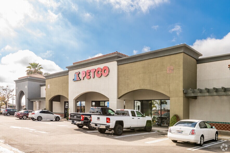 More Photos Of 6611-6791 Westminster Blvd, Westminster Unknown For Lease