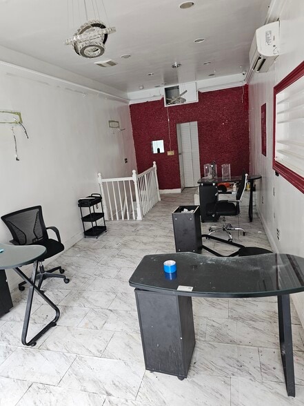 More Photos Of 118 E 183rd St, Bronx Freestanding For Lease