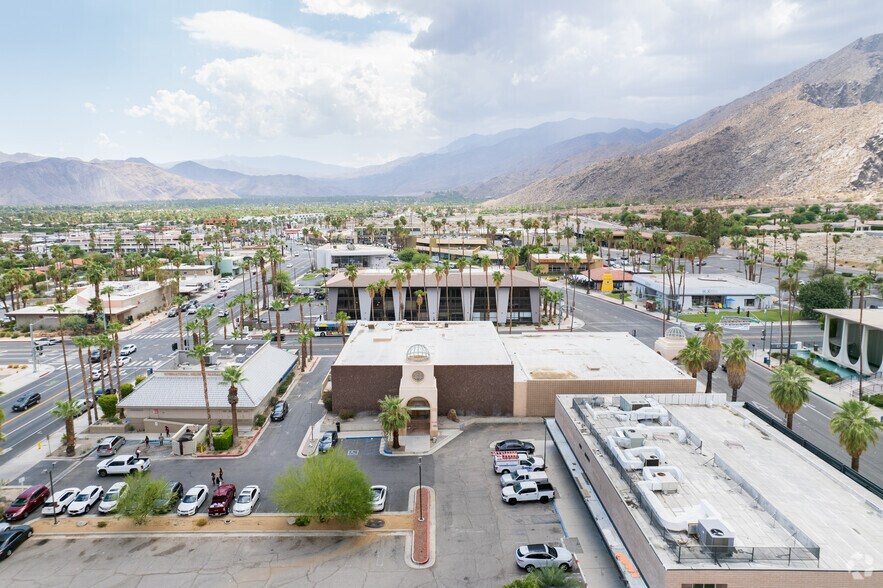 More Photos Of 490 S Palm Canyon Dr, Palm Springs Freestanding For Lease