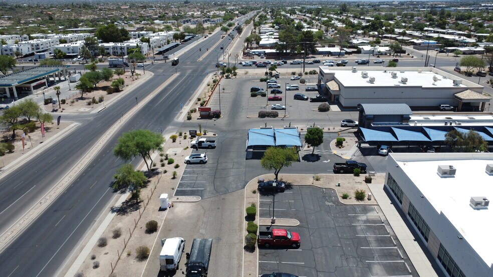 More Photos Of 1455 W River Rd, Tucson Schools For Lease
