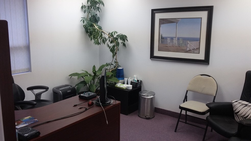 More Photos Of 21 Concourse Gate, Ottawa Office For Lease