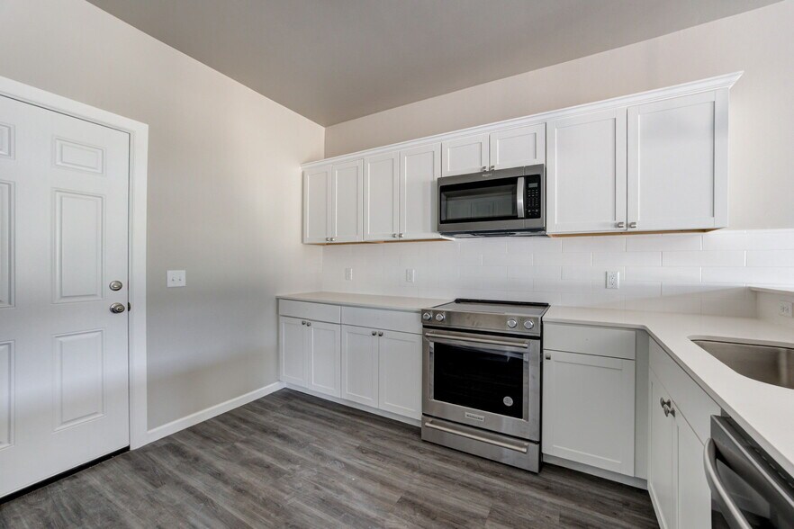 More Photos Of 12001 Rivers Trl, Oklahoma City Specialty For Sale