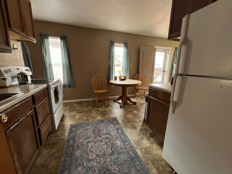 More Photos Of 195 E 200 N, Moab Specialty For Sale