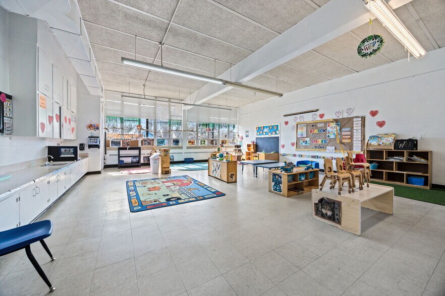 More Photos Of 2300 Spring Garden St, Greensboro Daycare Center For Sale