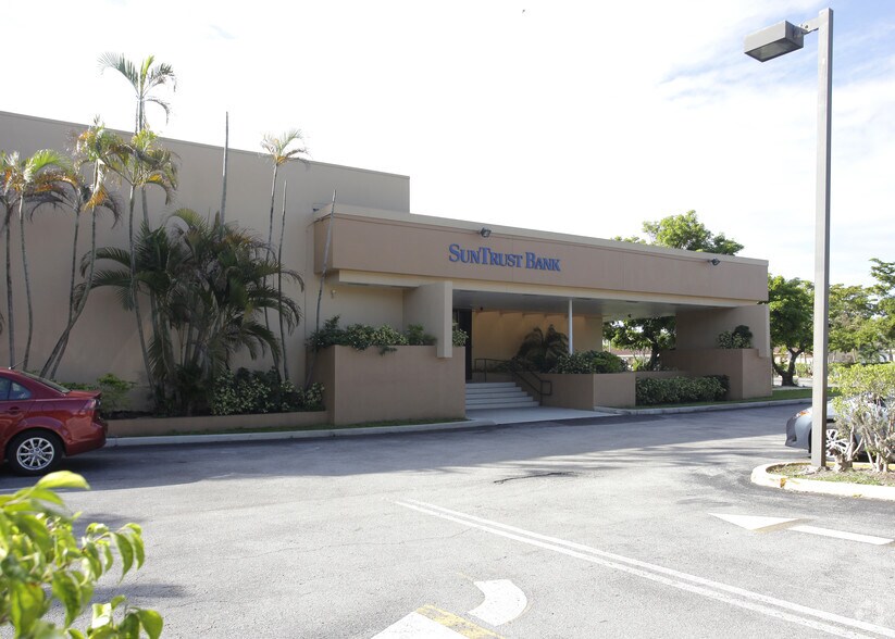 More Photos Of 8250 Miramar Pky, Miramar General Retail For Sale