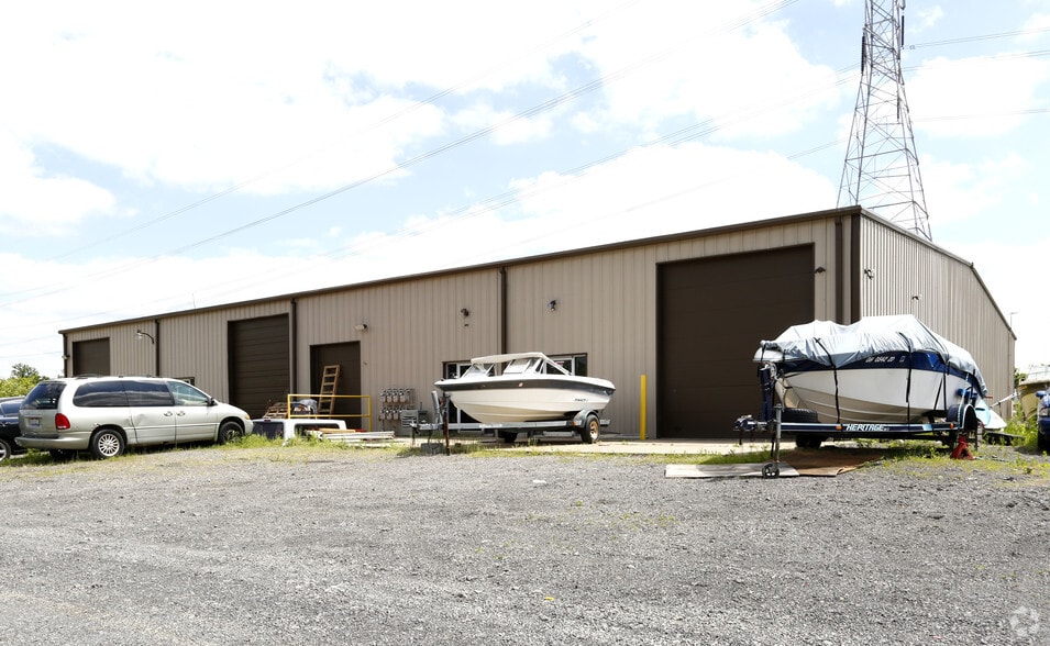 Primary Photo Of 7464 Butler Warren Rd, Mason Unknown For Lease