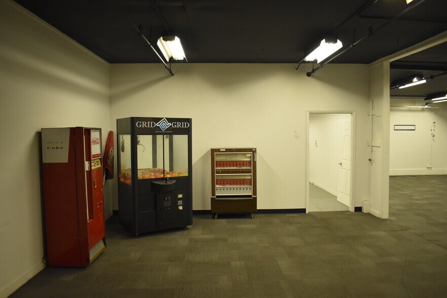 More Photos Of 884 W 2nd St, Ogden Warehouse For Lease