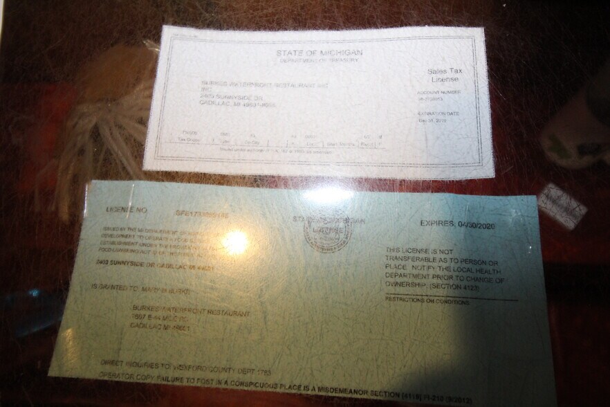 More Photos Of 2403 Sunnyside Dr, Cadillac Restaurant For Sale