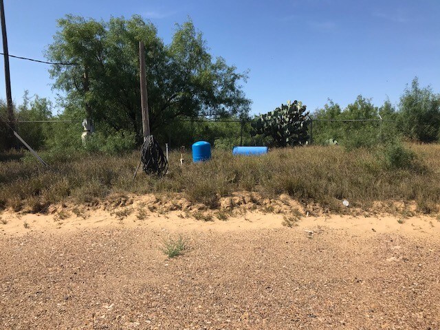 More Photos Of 5215 S Zapata Hwy, Laredo Warehouse For Sale