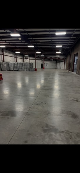 More Photos Of 601 Old Thomasville Rd, High Point Manufacturing For Sale