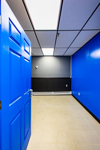 More Photos Of 99 N Main St, High Bridge Freestanding For Lease