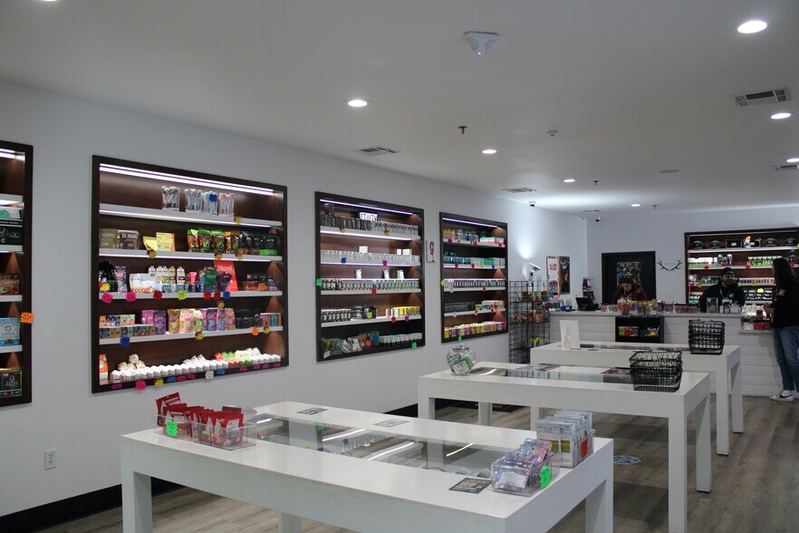 More Photos Of 10031 Reese Cir, Salinas Freestanding For Sale