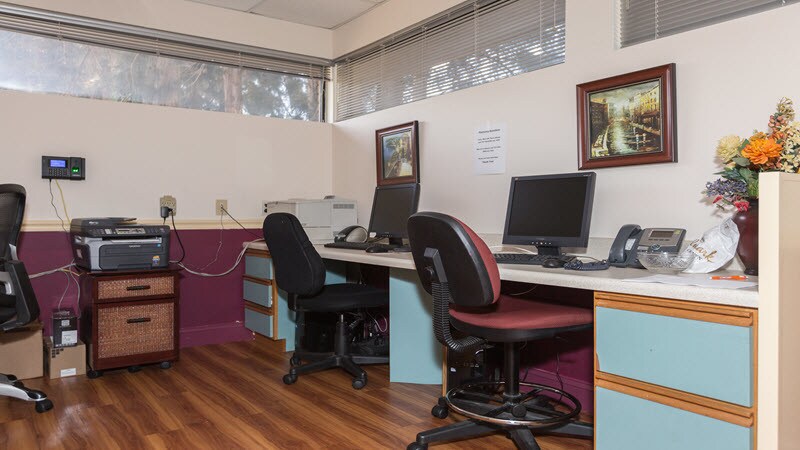More Photos Of 1258 W Bay Dr, Largo Medical For Lease