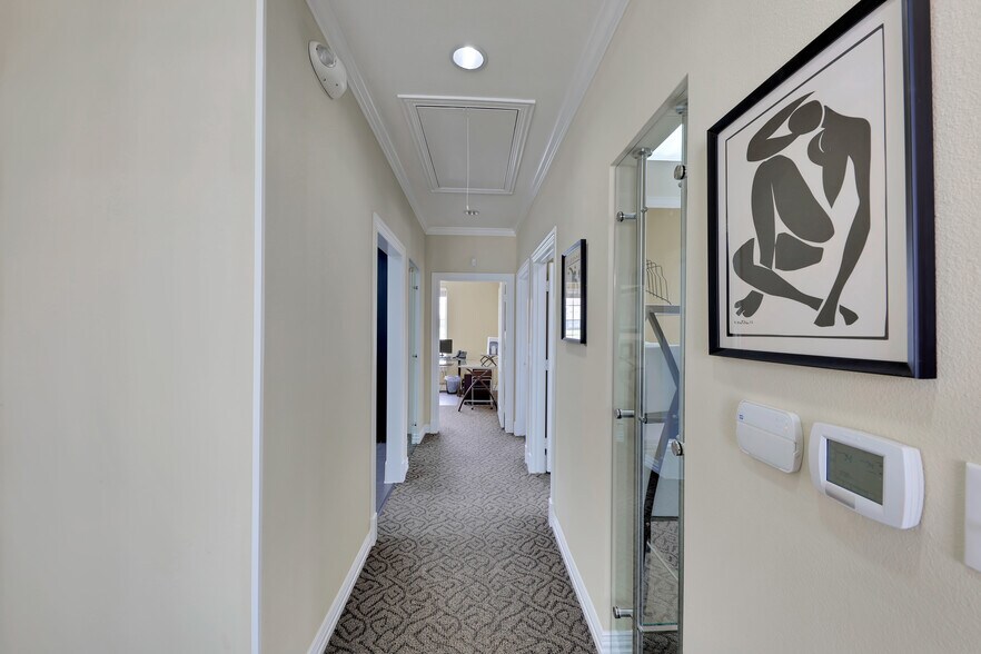 More Photos Of 860 Hebron Pky, Lewisville Medical For Sale