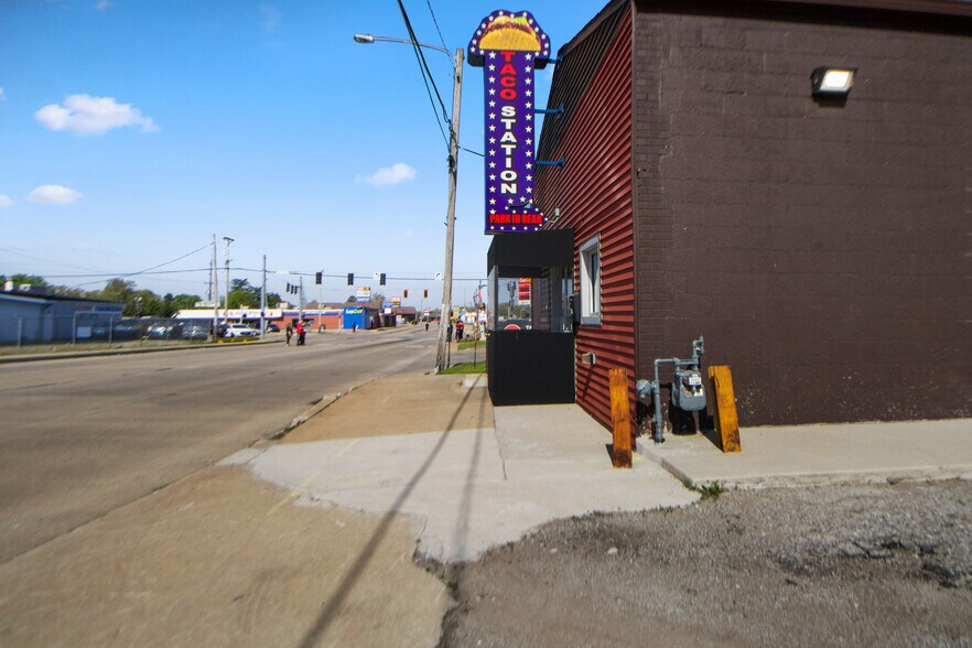 More Photos Of 3634 Central Ave, Lake Station Fast Food For Sale