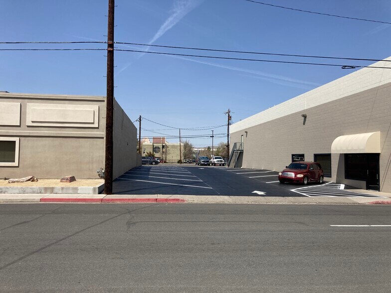 More Photos Of 845 E 2nd St, Reno Flex For Lease