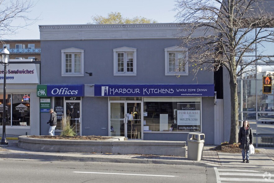 Primary Photo Of 47 Lakeshore Rd E, Mississauga Storefront For Sale