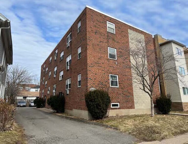 More Photos Of , Hartford Multifamily For Sale
