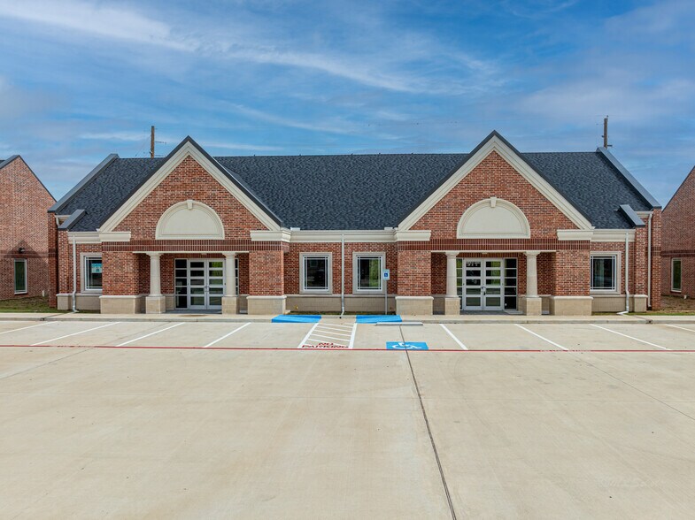 More Photos Of 7103 S Peek Rd, Richmond Medical For Sale