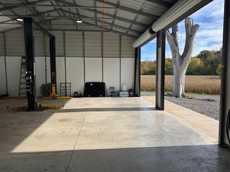 More Photos Of 8128 Midway Dr, Russells Point Auto Repair For Sale