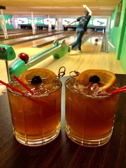 More Photos Of 1031 Mills St, Black Earth Bowling Alley For Sale