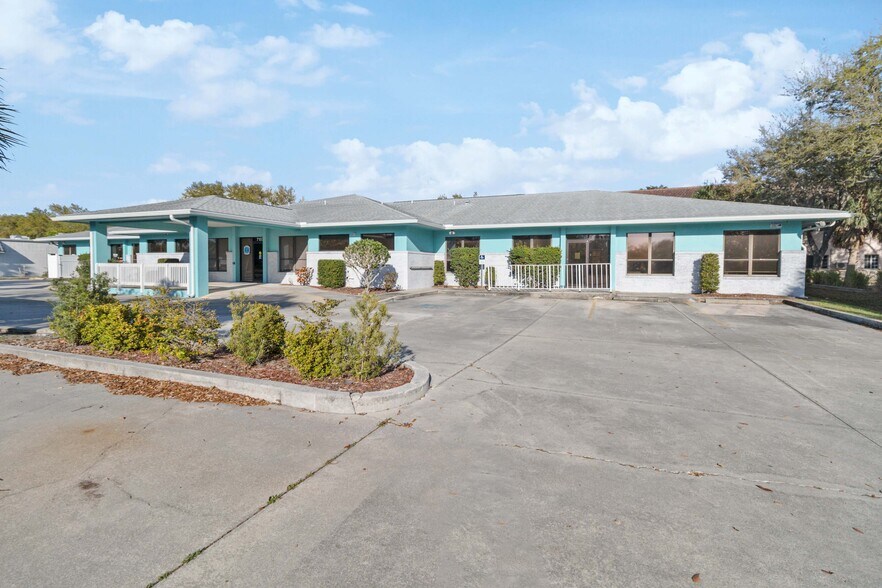 More Photos Of 7157-7159 Curtiss Ave, Sarasota Medical For Sale