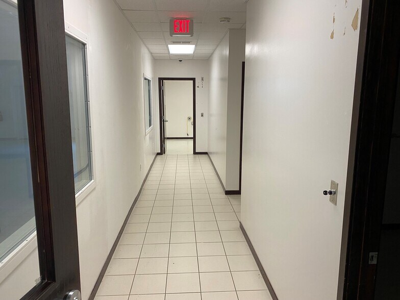 More Photos Of 5835 Shugart Ln, Traverse City Manufacturing For Lease