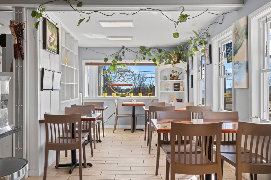 More Photos Of 357 W Main St, Searsport Freestanding For Sale