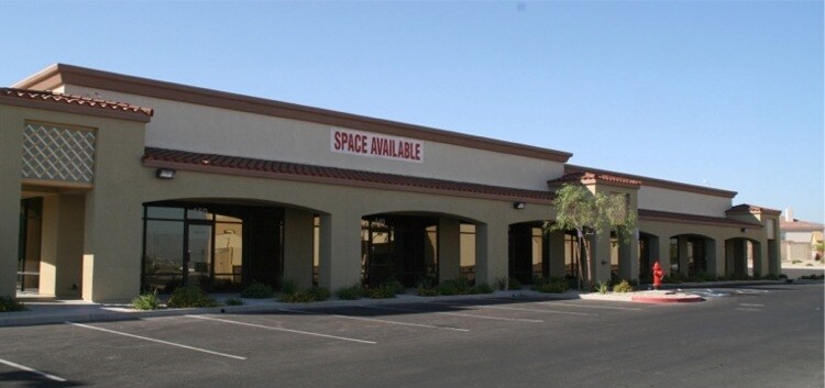 More Photos Of 1410 E Lake Mead Pky, Henderson Storefront For Lease
