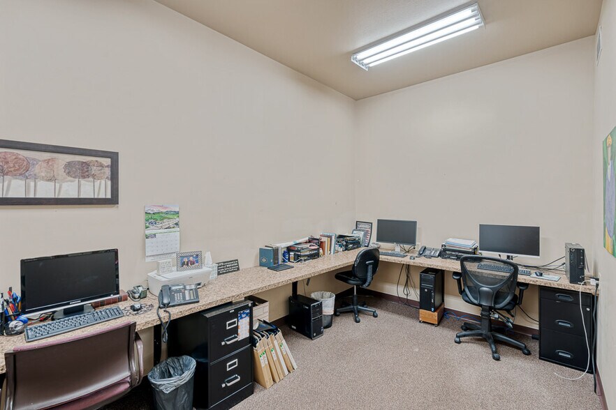 More Photos Of 15195 Allen Rd, Southgate Rehabilitation Center For Sale