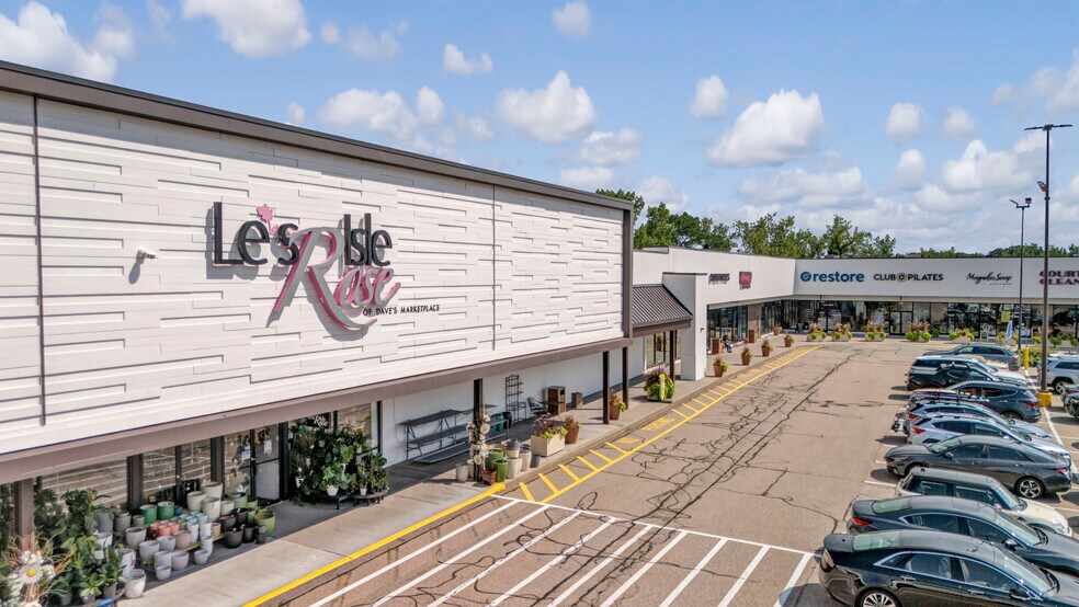 More Photos Of 1000 Division St, East Greenwich Unknown For Lease