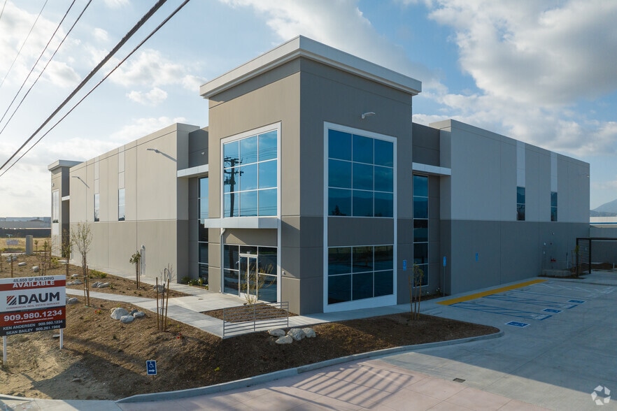 More Photos Of 1110 W Baseline Rd, Rialto Warehouse For Lease