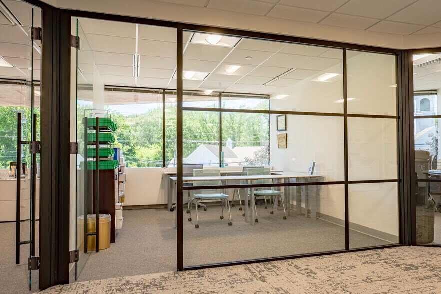 More Photos Of 50 Broadway, Hawthorne Flex For Lease