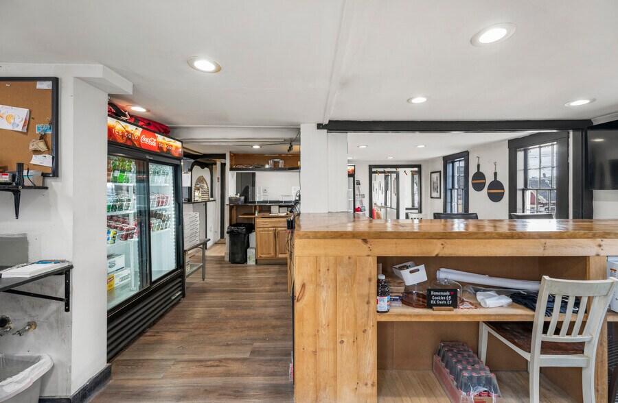 More Photos Of 3-5 Union St, Kennebunkport Storefront Retail Office For Sale