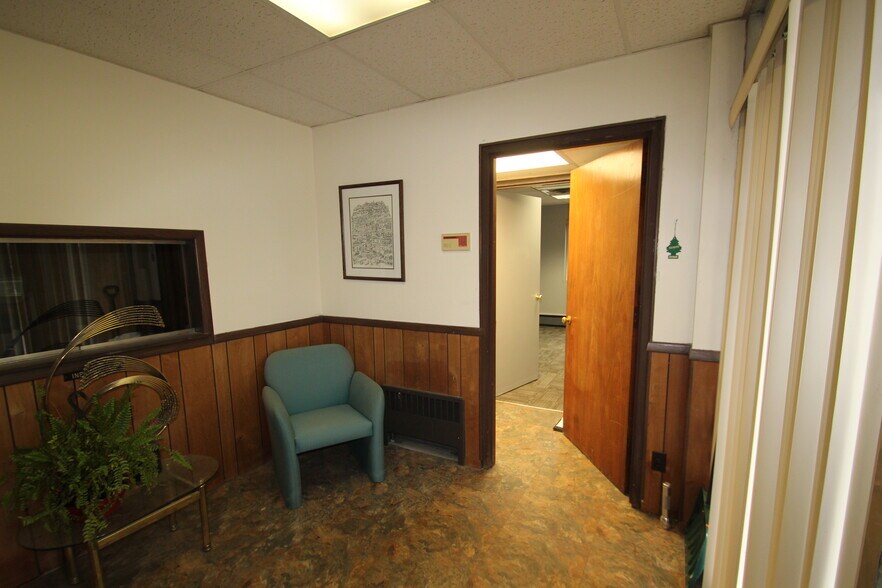 More Photos Of 12351 Prospect Rd, Strongsville Office For Lease