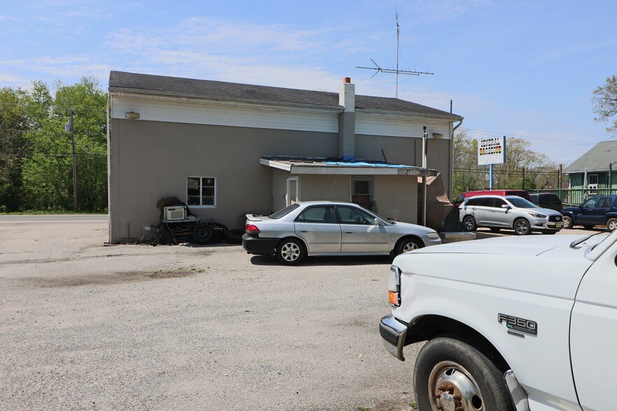 More Photos Of 1335 Harding Hwy, Richland Auto Repair For Sale