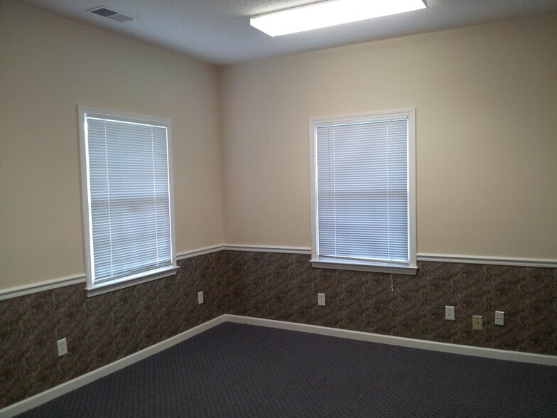 More Photos Of 1544 Union Rd, Gastonia Office For Sale