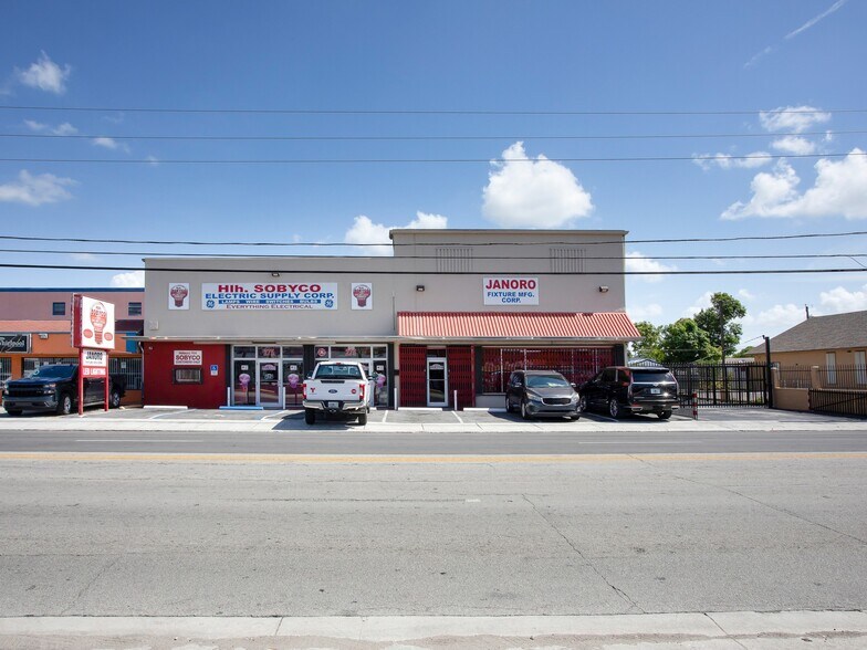 More Photos Of 249 W 29th St, Hialeah Freestanding For Sale