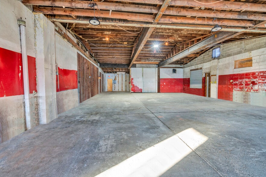 More Photos Of 57 Schuylkill Ave, Pottstown Warehouse For Sale