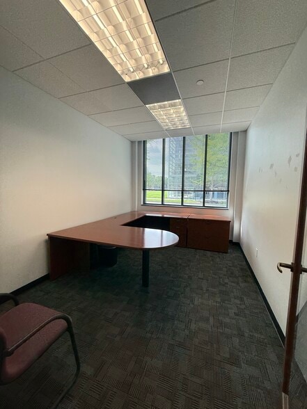 More Photos Of 700 Washington St, Columbus Office For Lease