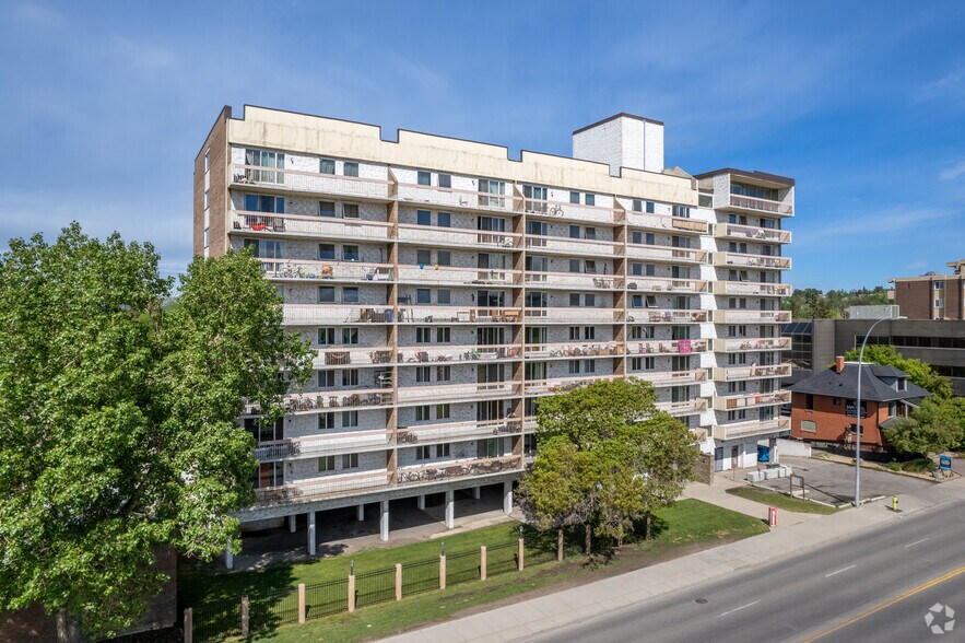 More Photos Of 411 14th St NW, Calgary Apartments For Lease