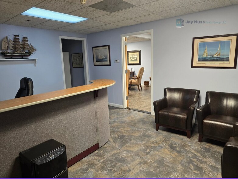 More Photos Of 72 Sharp St, Hingham Medical For Sale