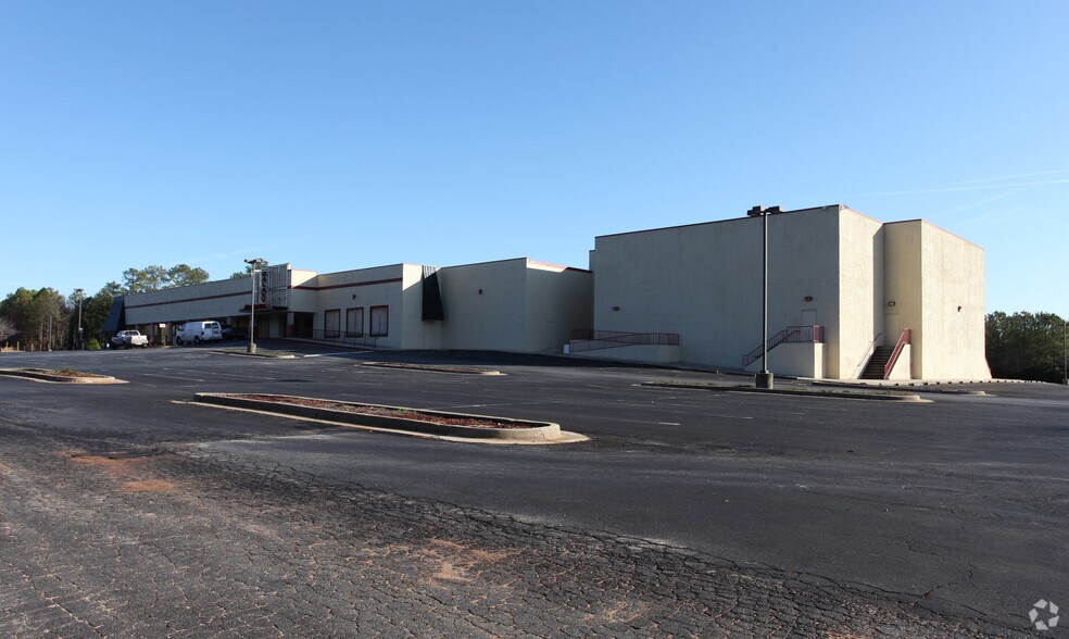 More Photos Of 274 Highway 138 SW, Riverdale Movie Theatre For Sale