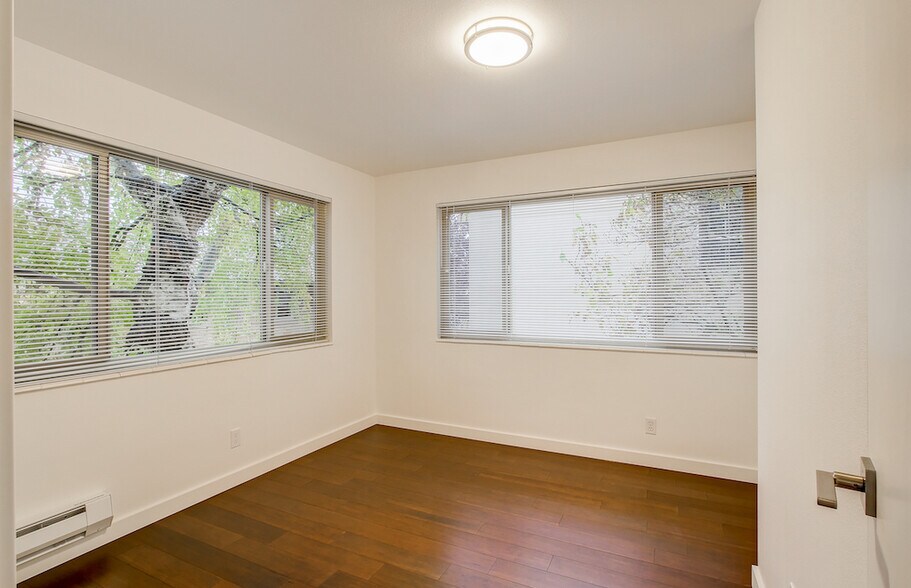 More Photos Of 2401 NW 63rd St, Seattle Apartments For Sale