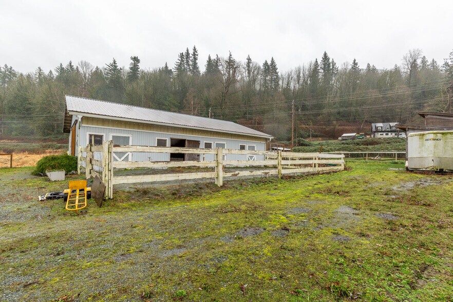 More Photos Of 3996 Eckert St, Chilliwack Land For Sale