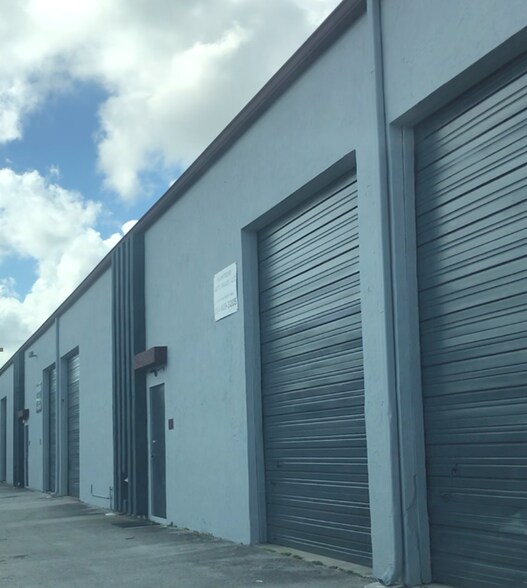 More Photos Of 2601-2621 NW 17th Ln, Pompano Beach Warehouse For Lease